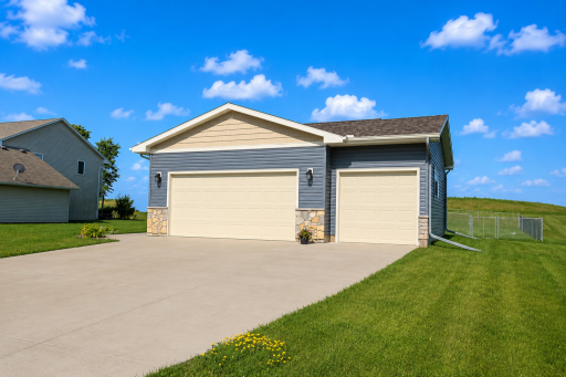 906 7th Avenue, Wanamingo, MN 55983