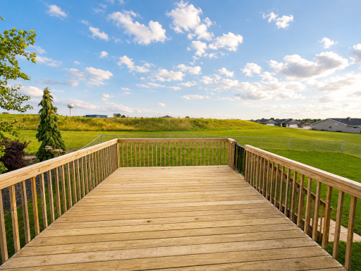 906 7th Avenue, Wanamingo, MN 55983