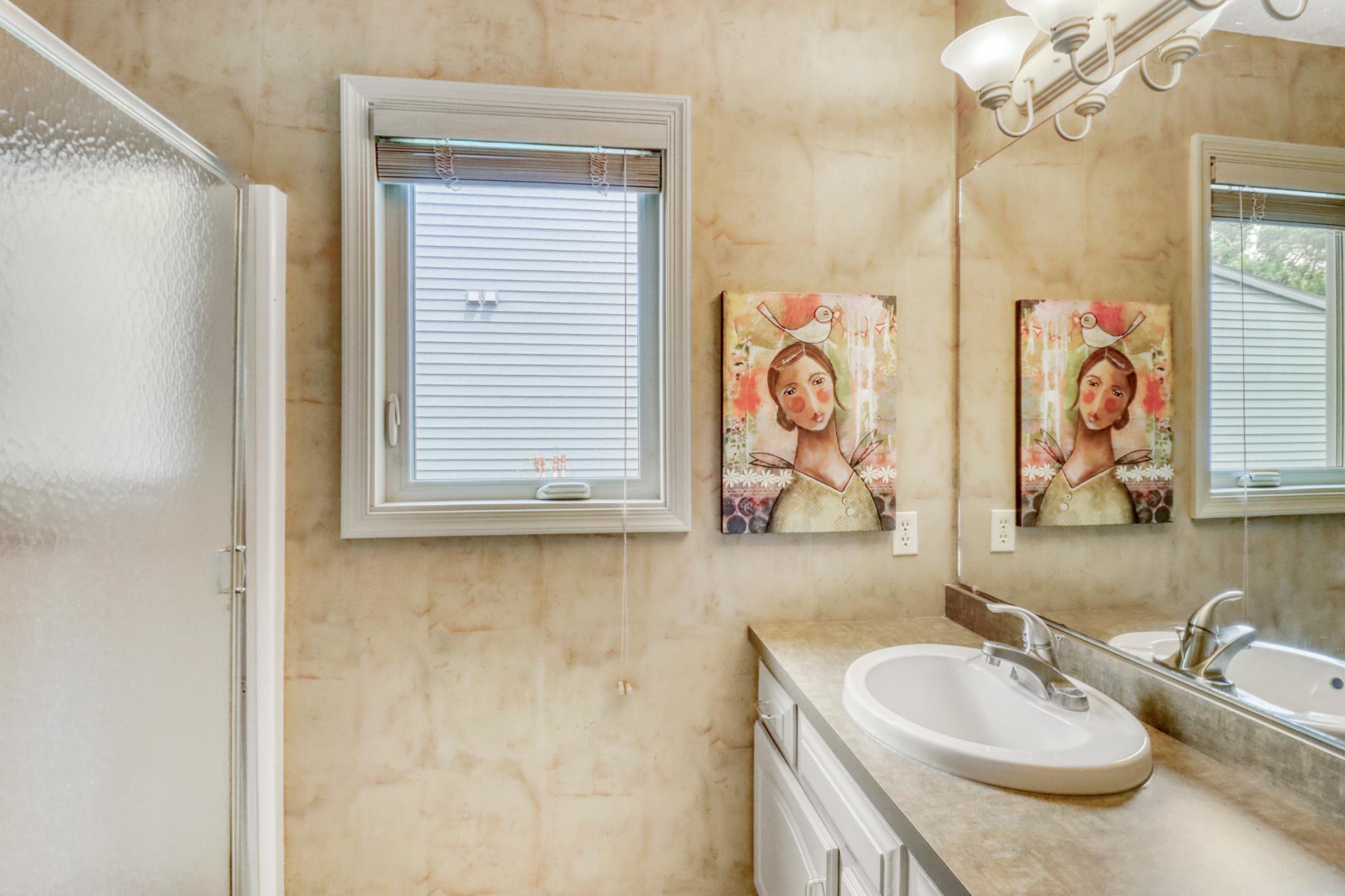 Main Floor Bathroom1_2.JPG