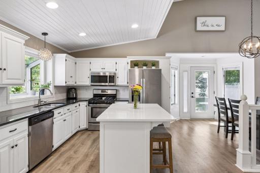 10028 Park Circle, Bloomington, MN 55420