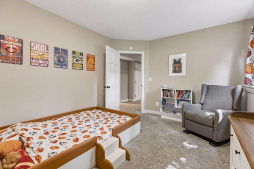 10028 Park Circle, Bloomington, MN 55420