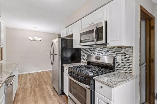 1849 Barry Drive, Newport, MN 55055