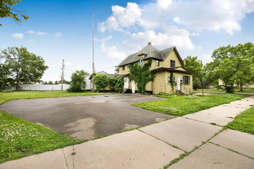 1324 1st Street N, Saint Cloud, MN 56303