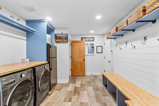 9142 Harpers Court NE, Minneapolis, MN 55449