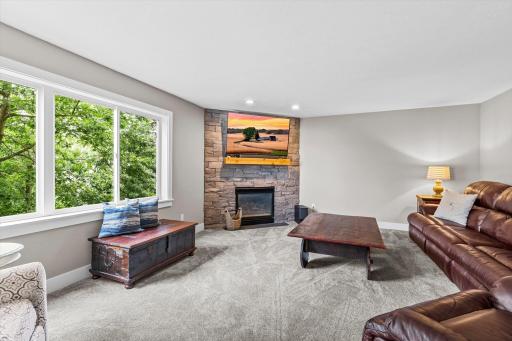 9142 Harpers Court NE, Minneapolis, MN 55449