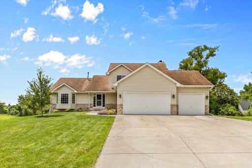 9142 Harpers Court NE, Minneapolis, MN 55449
