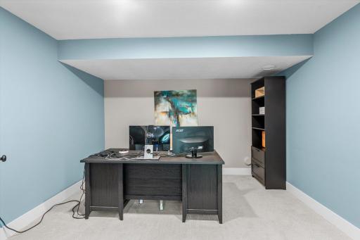 9142 Harpers Court NE, Minneapolis, MN 55449