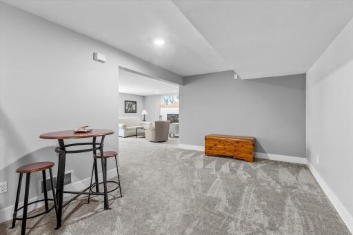 9142 Harpers Court NE, Minneapolis, MN 55449