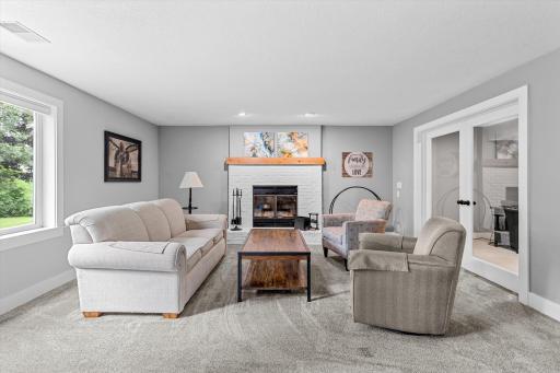9142 Harpers Court NE, Minneapolis, MN 55449