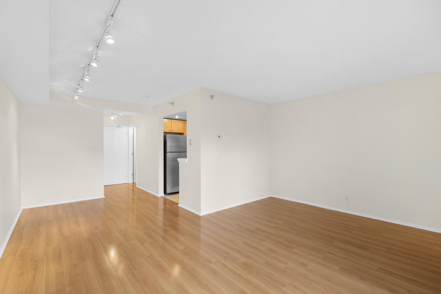 20 2nd St NE P505, Minneapolis, MN 55413-04.jpg