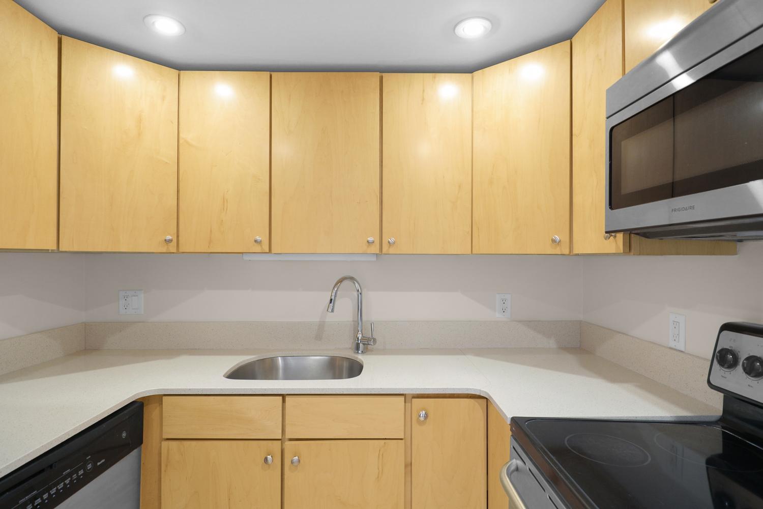 20 2nd St NE P505, Minneapolis, MN 55413-18.jpg