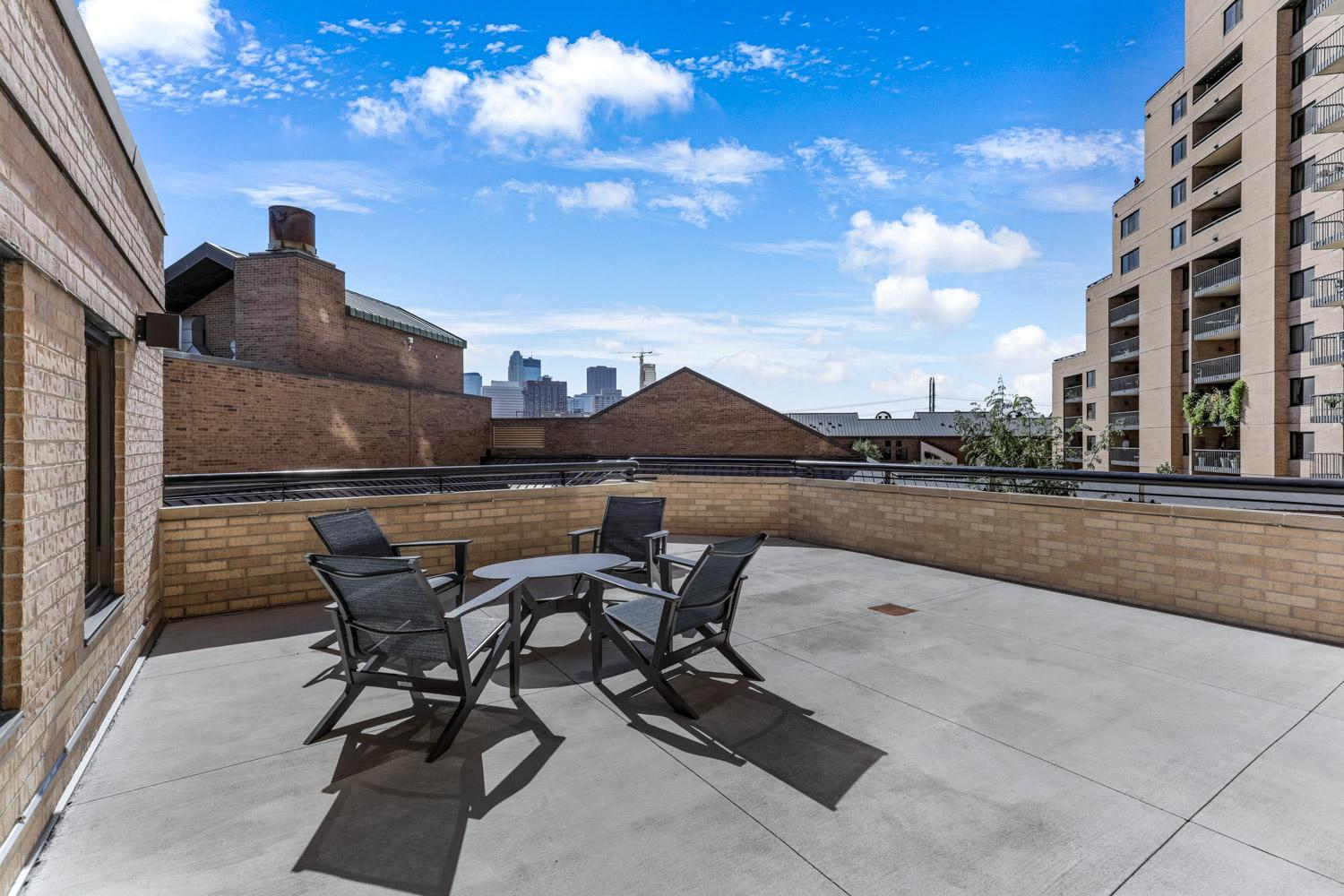 6 - Falls Pinnacle 5th Floor Lounge Balcony.jpg