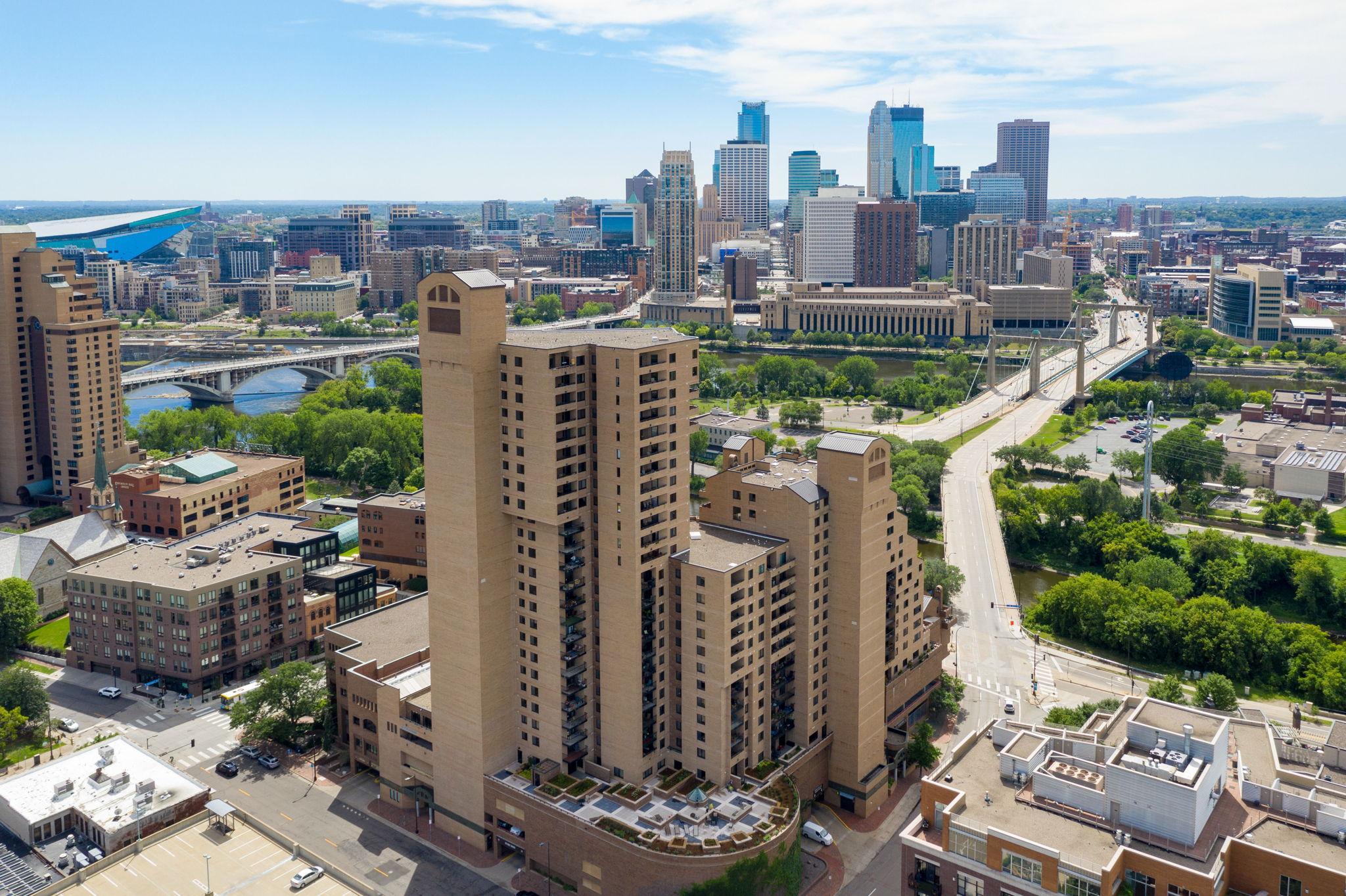22-web-or-mls-20-ne-2nd-st-p805.jpg