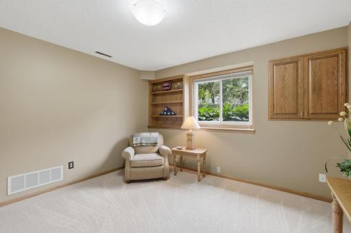 5025 W 94th Street, Bloomington, MN 55437