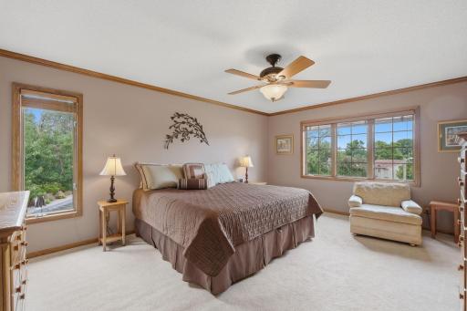 5025 W 94th Street, Bloomington, MN 55437