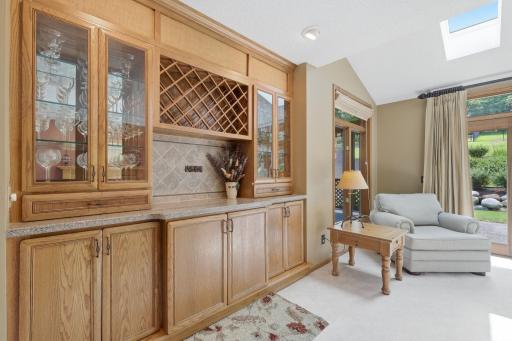 5025 W 94th Street, Bloomington, MN 55437
