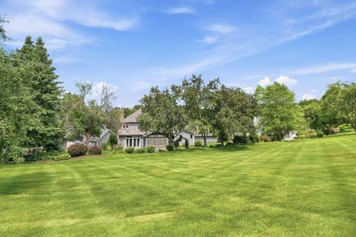 5025 W 94th Street, Bloomington, MN 55437