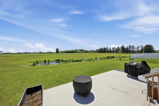 6702 72nd Avenue S, Horace, ND 58047