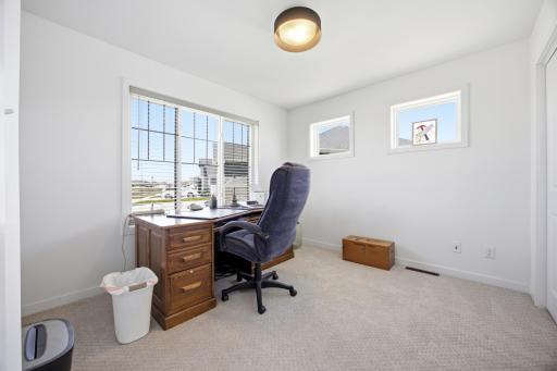 6702 72nd Avenue S, Horace, ND 58047