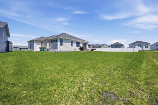 6702 72nd Avenue S, Horace, ND 58047