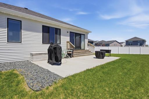6702 72nd Avenue S, Horace, ND 58047