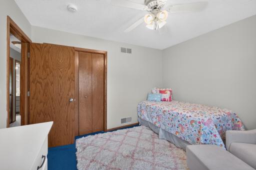 4409 Flag Avenue N, Minneapolis, MN 55428