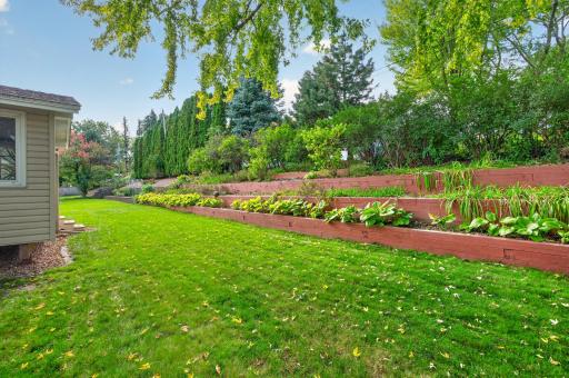 4409 Flag Avenue N, Minneapolis, MN 55428