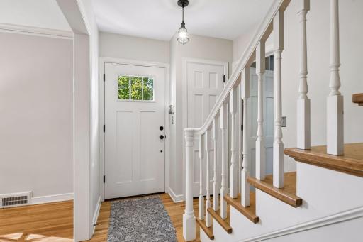 14 E 49th Street, Minneapolis, MN 55419