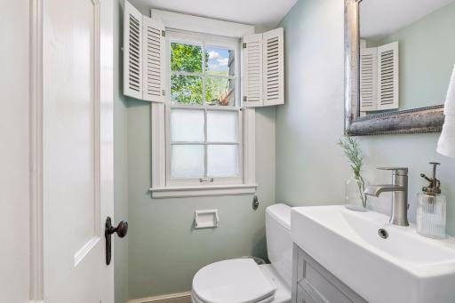 14 E 49th Street, Minneapolis, MN 55419