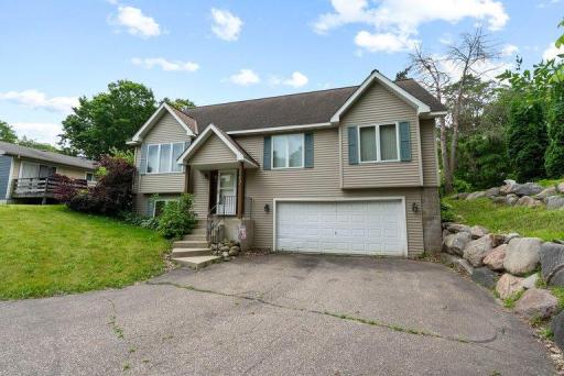 5867 Bartlett Boulevard, Mound, MN 55364