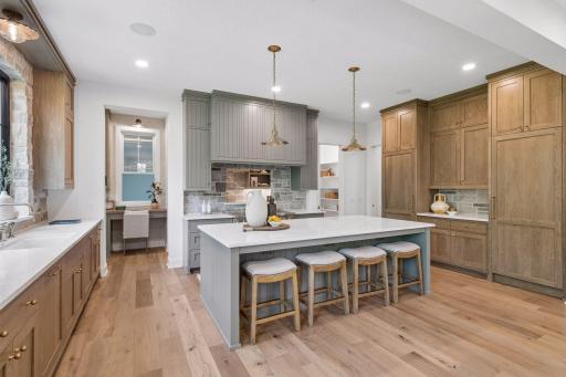 5570 Wedgewood Drive, Excelsior, MN 55331