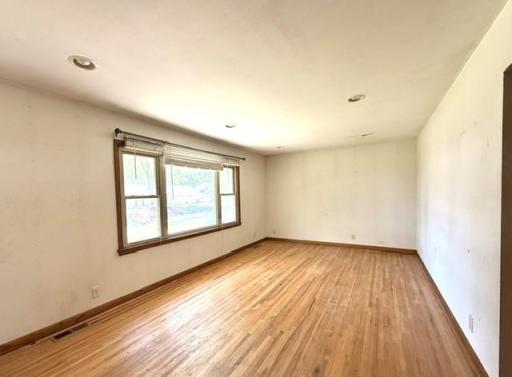 154 George Avenue E, Winsted, MN 55395