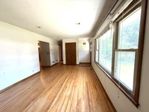 154 George Avenue E, Winsted, MN 55395