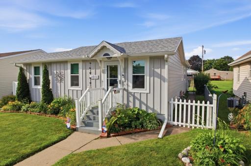 1011 E 5th Street, Winona, MN 55987