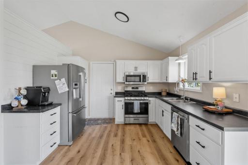 615 Buffalo Hills Street, Buffalo, MN 55313