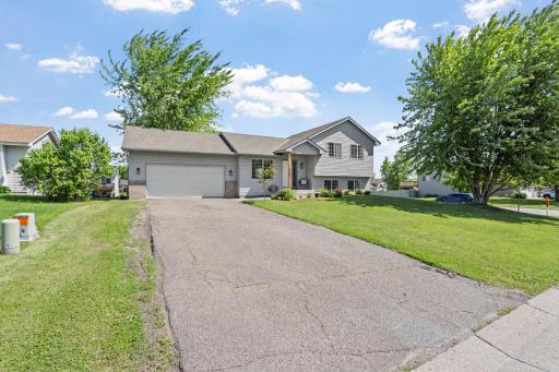 615 Buffalo Hills Street, Buffalo, MN 55313