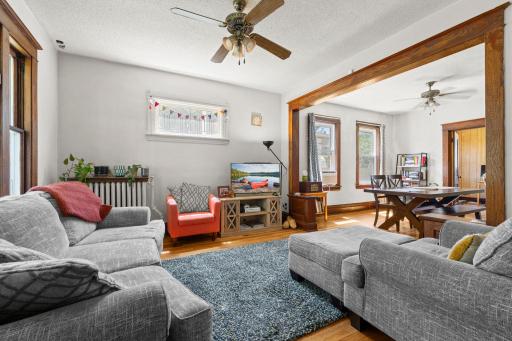 553 Manomin Avenue, Saint Paul, MN 55107