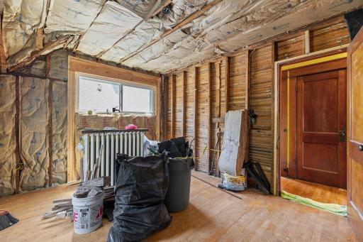 553 Manomin Avenue, Saint Paul, MN 55107