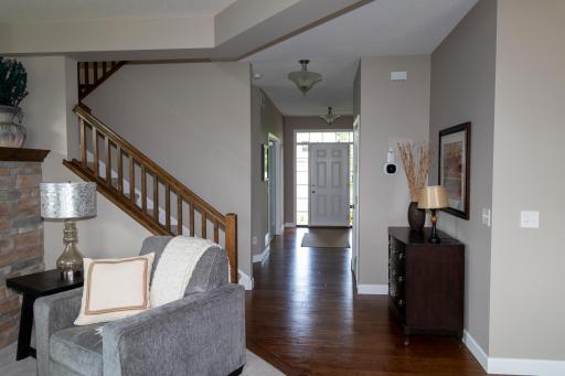 1364 Ridge Lane, Shakopee, MN 55379