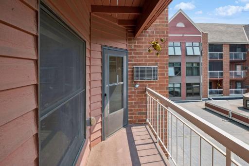 500 County Road B W, 235, Saint Paul, MN 55113