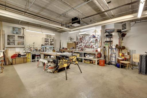 500 County Road B W, 235, Saint Paul, MN 55113