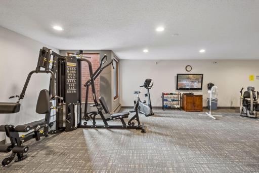 500 County Road B W, 235, Saint Paul, MN 55113