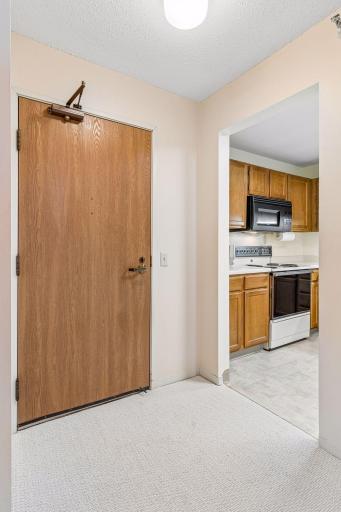 500 County Road B W, 235, Saint Paul, MN 55113