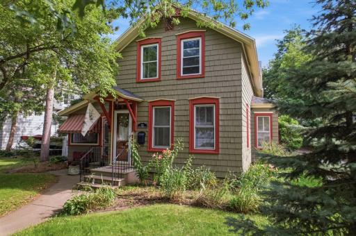 364 W Sanborn Street, Winona, MN 55987