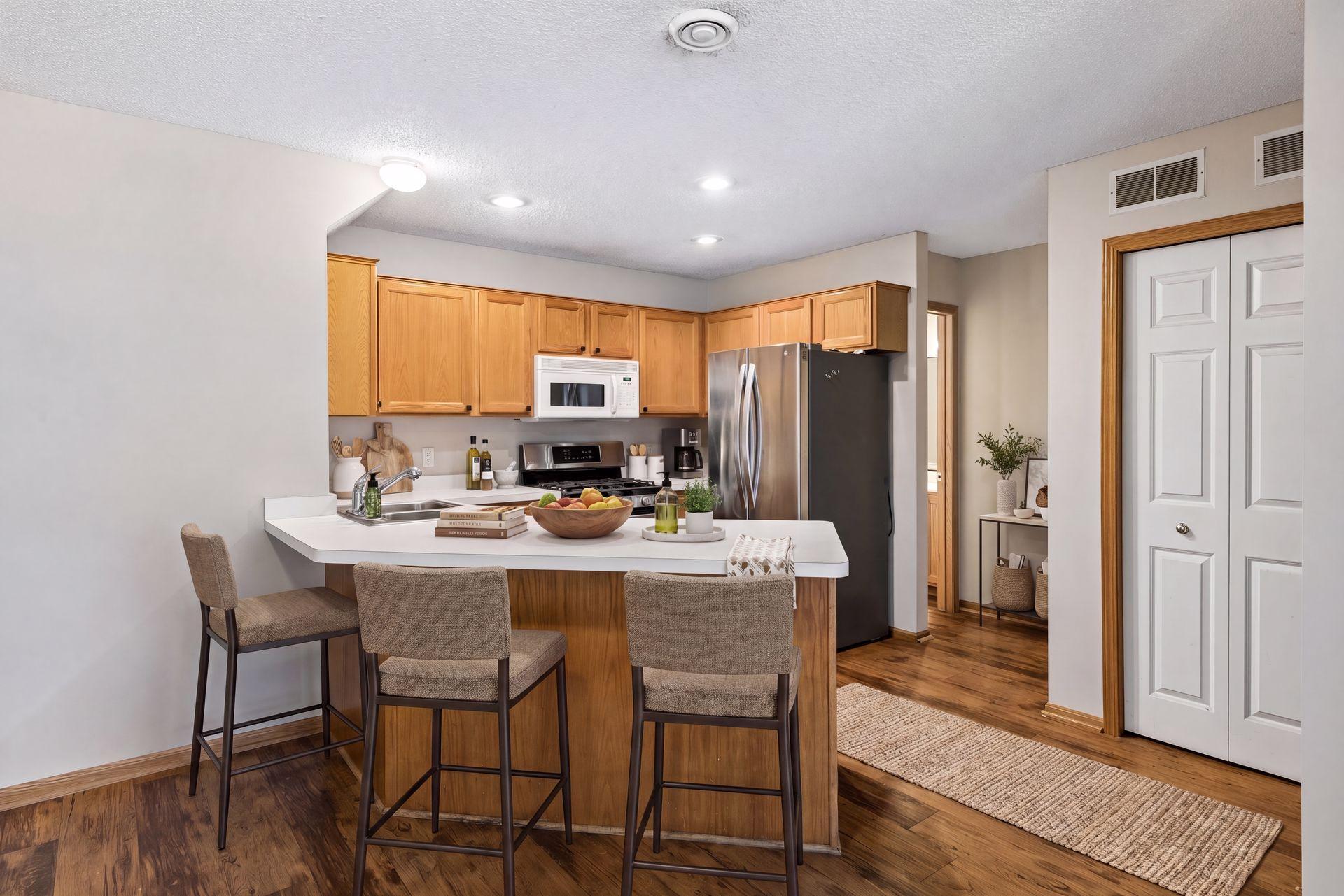 Virtually staged eat-in kitchen