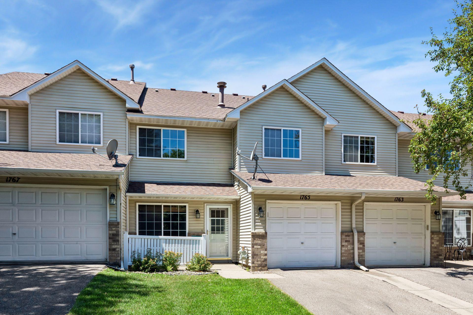 Welcome to 1765 Riverwood Drive!