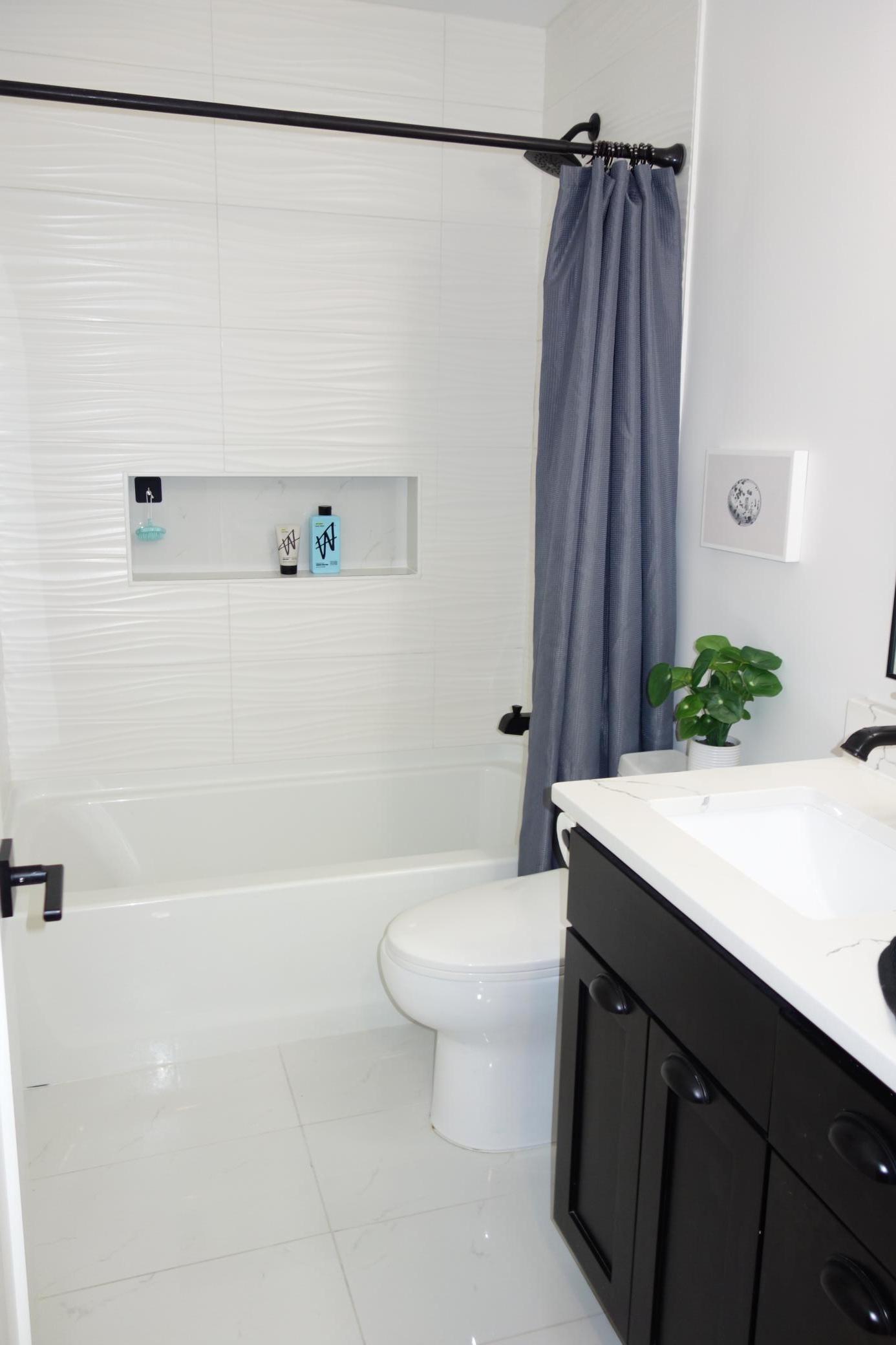 Stunning full bath in LL