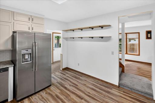 2207 Holloway Avenue E, Saint Paul, MN 55109