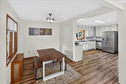 2207 Holloway Avenue E, Saint Paul, MN 55109