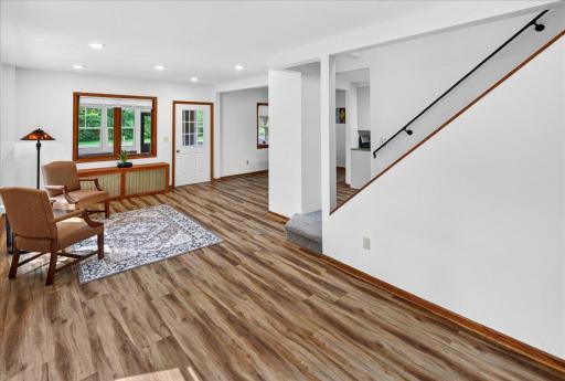 2207 Holloway Avenue E, Saint Paul, MN 55109